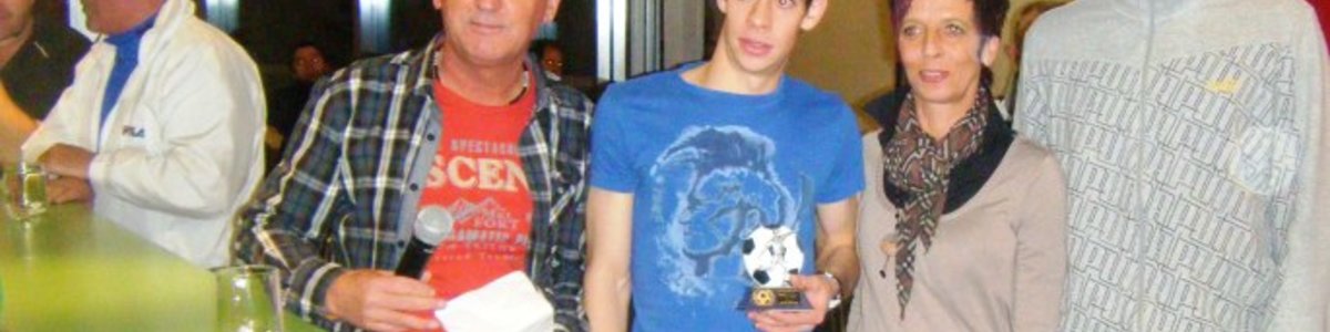 Zeltweg gewinnt Hallenturnier