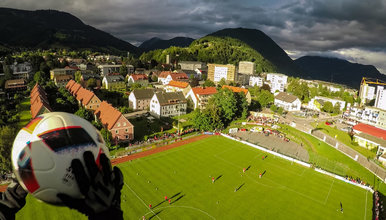 scvsgak-balldrop-170728-5-3983 scvsgak-balldrop-170728-5-3983